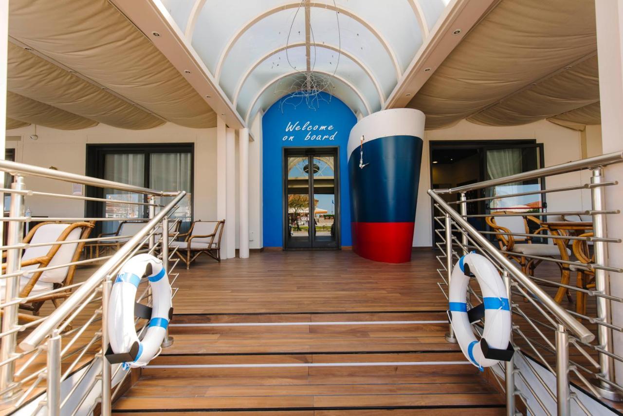 Hotel Giulia リド・ディ・カマイオーレ エクステリア 写真
